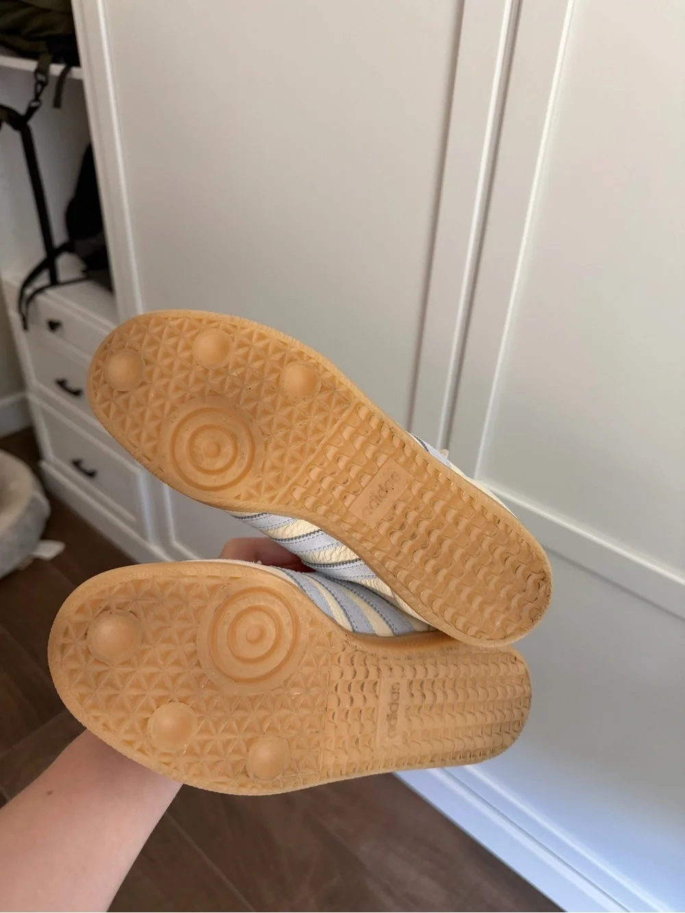 Adidas Samba Cream and Light Blue Leather Sneakers - Picture 2 of 6
